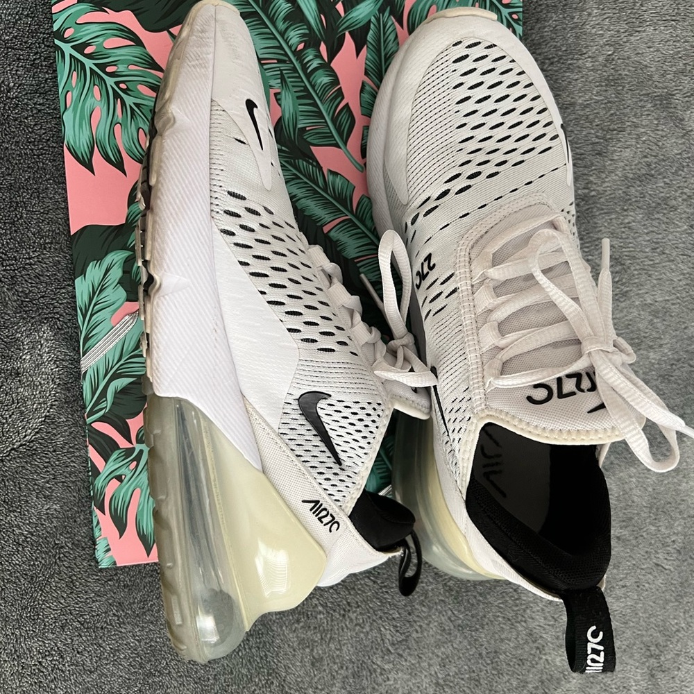 Women Air Max 270